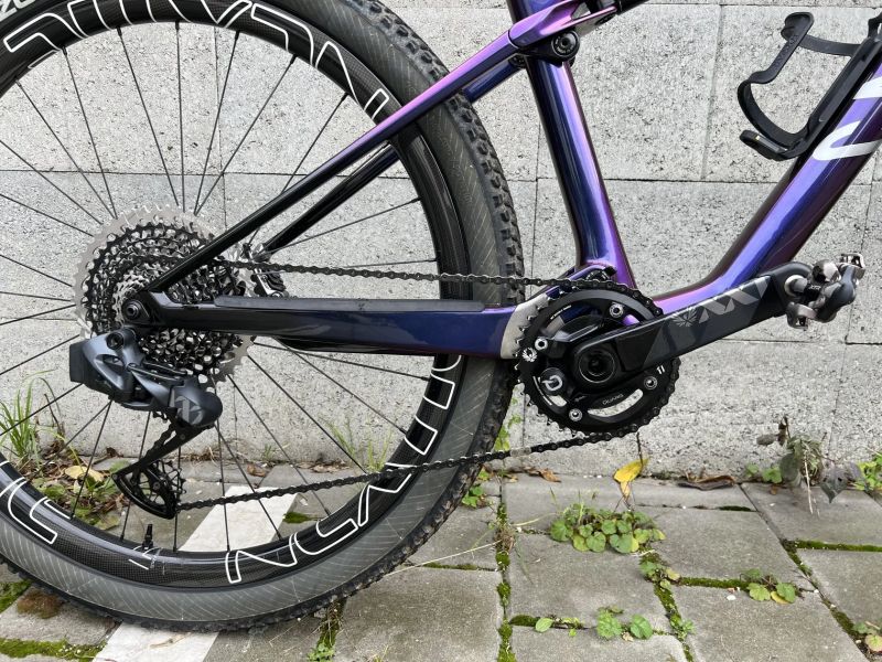 Canyon Lux cf8 vel. L