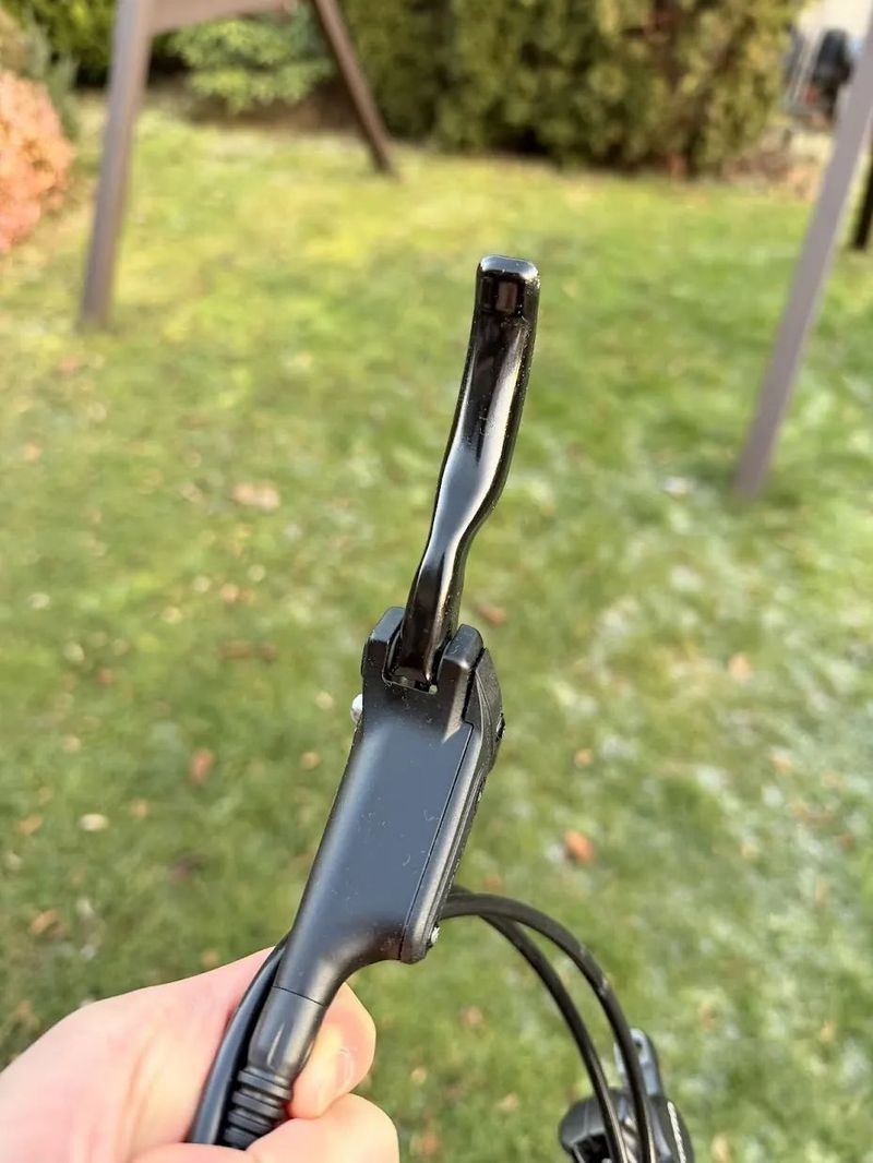 Hydraulické brzdy Tektro M275 – PÁR, krátce použité