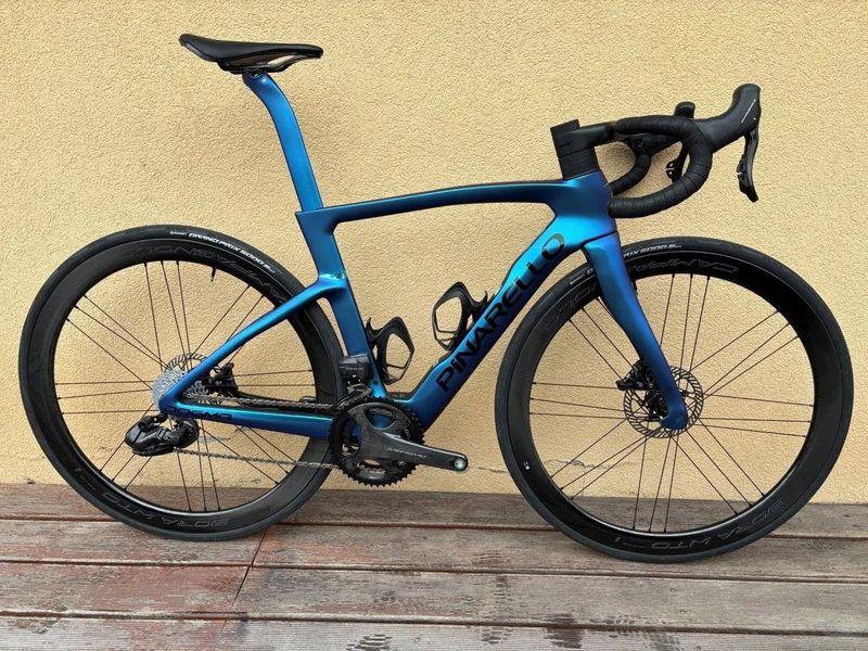 Pinarello Dogma F | luxter blue