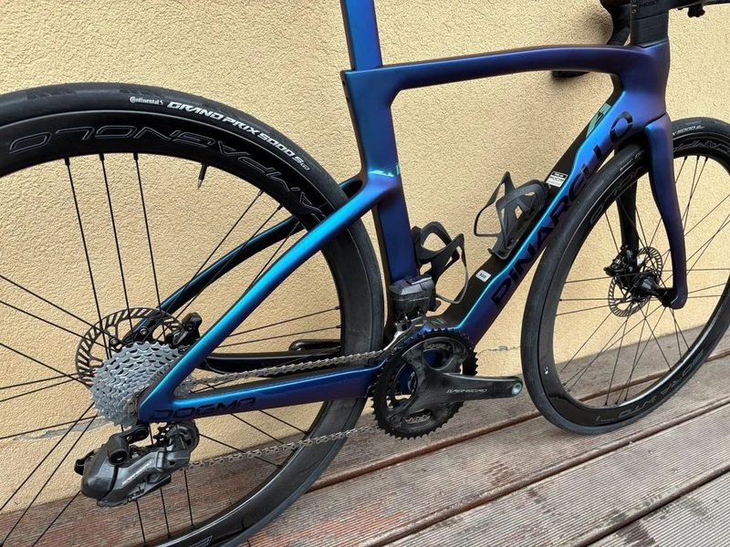 Pinarello Dogma F | luxter blue