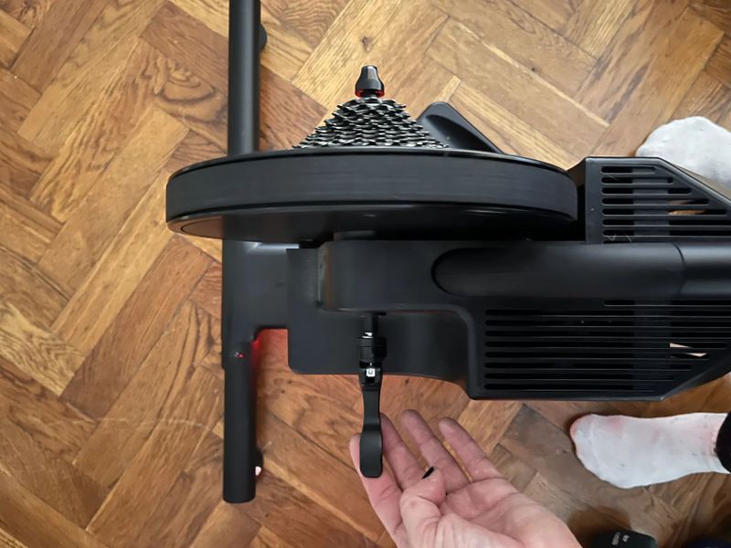 Interaktivní cyklotrenažér Van Rysel D900