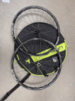 Ursus Kodiak MTB, 12x148-15x100 Shimano HG Center Lock 25 mm 