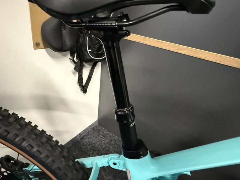 CUBE Stereo Hybrid 140HPC RACE 750 vel.S 103 KM 2024 KARBON