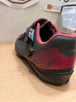 Shimano tretry vel 36