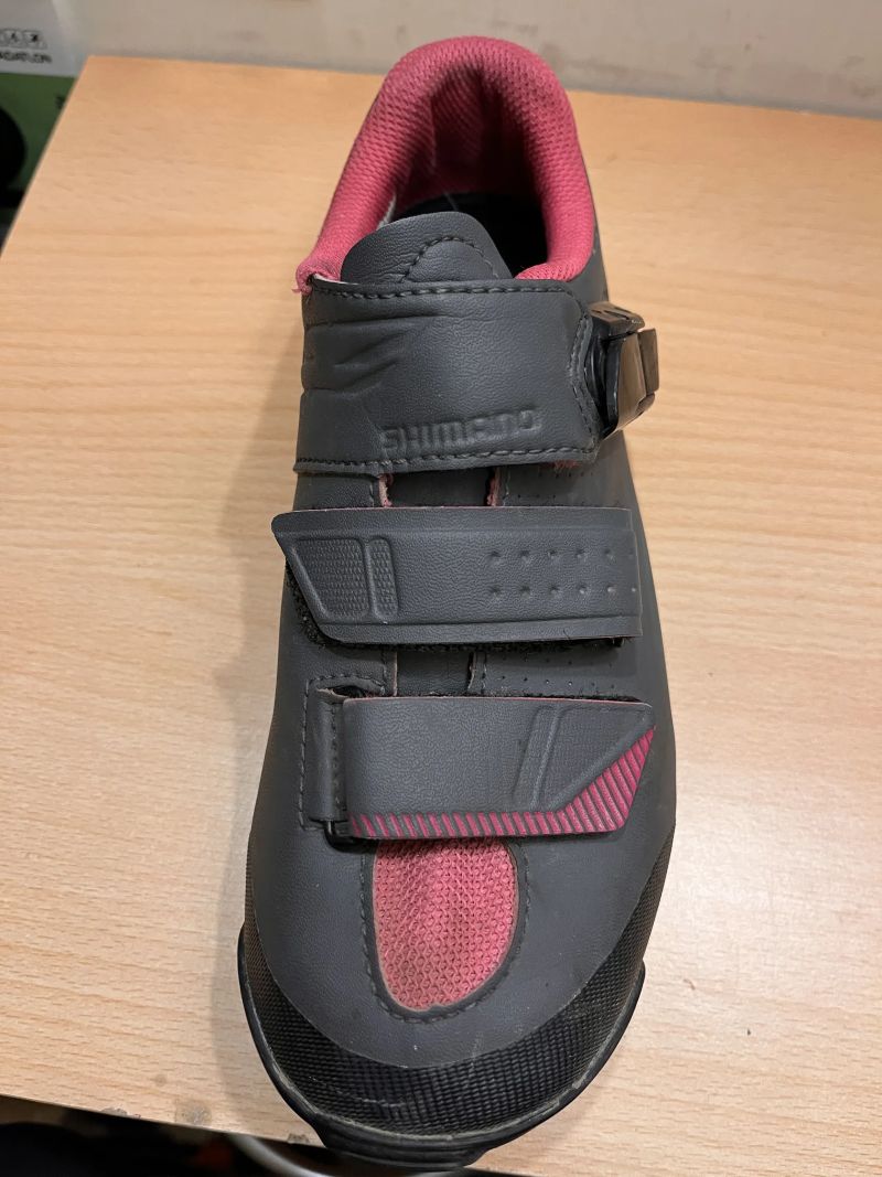 Shimano tretry vel 36