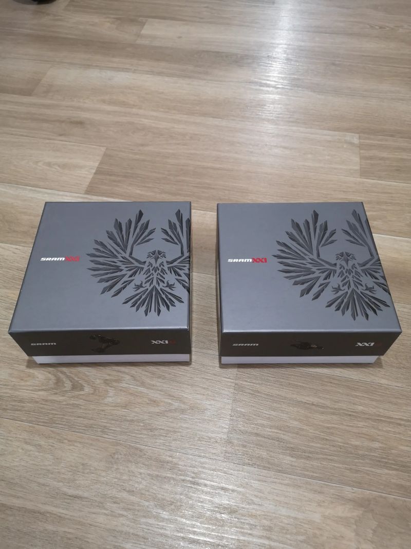 Sram XX1 Eagle 12sp. přehazovačka a řadící páčka