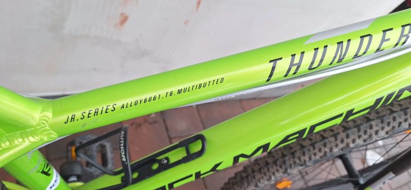 Rock Machine Thunder