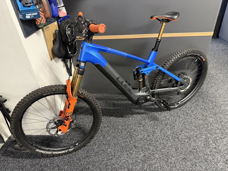 CUBE Stereo Hybrid 160HPC AT 750 vel.L 2024 492KM KARBON