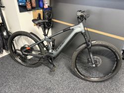 CUBE Stereo Hybrid 120 PRO 750 vel.M 2023 302km