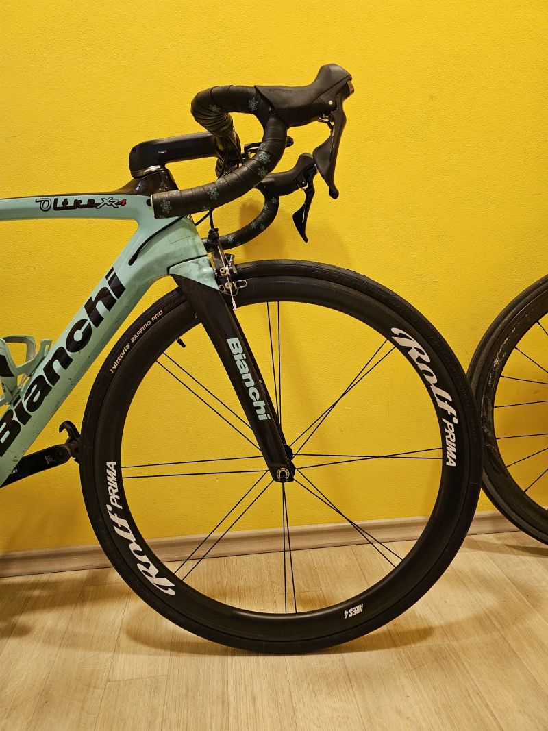 Rolf Prima Ares 4 Carbon - přední kolo