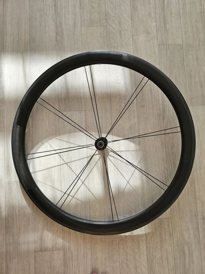 Rolf Prima Ares 4 Carbon - přední kolo