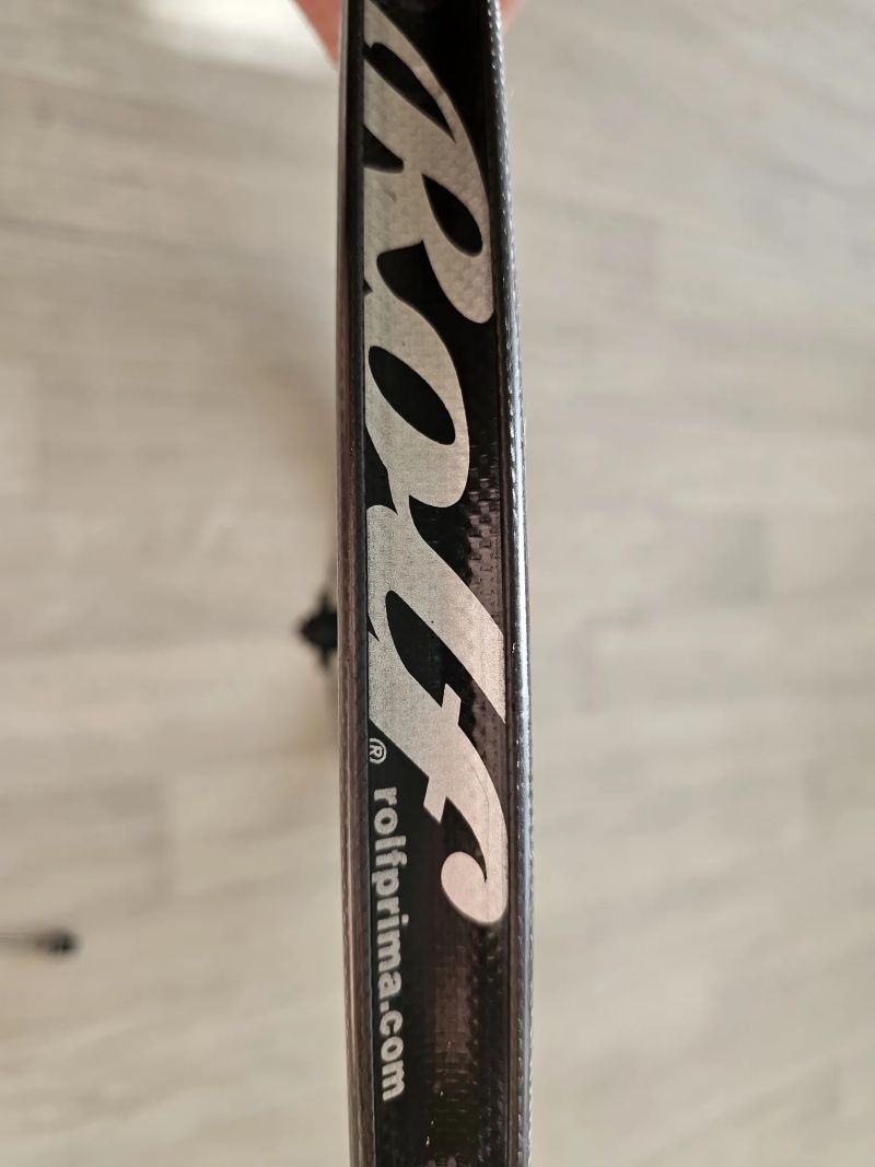 Rolf Prima Ares 4 Carbon - přední kolo