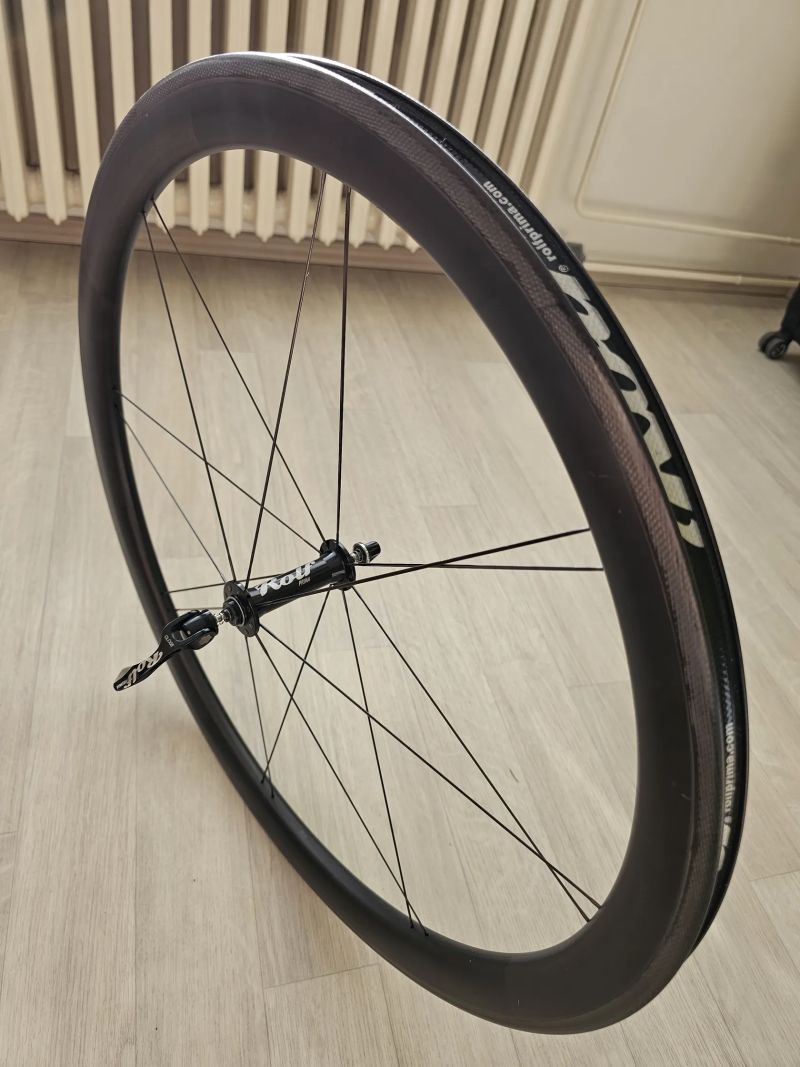 Rolf Prima Ares 4 Carbon - přední kolo