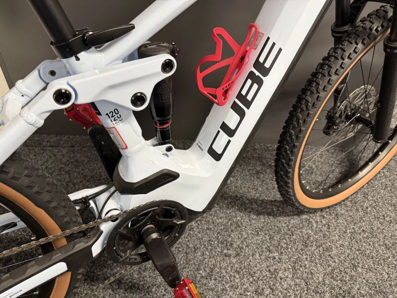CUBE Stereo Hybrid 120 PRO 750 vel.S 2024 905km