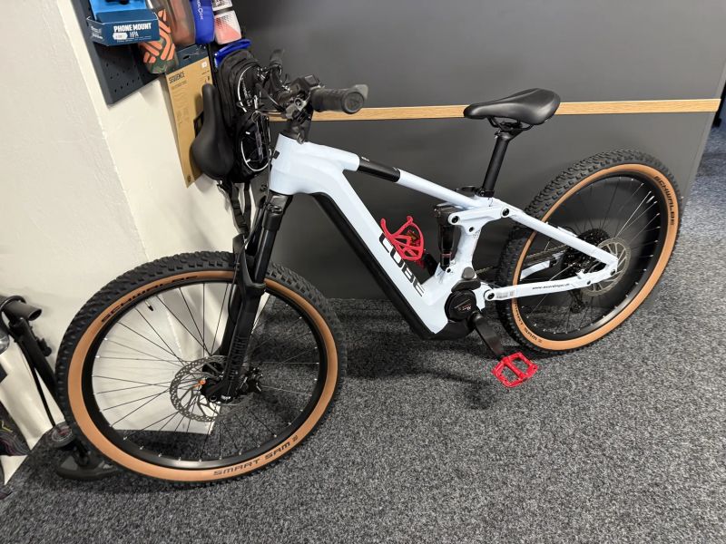 CUBE Stereo Hybrid 120 PRO 750 vel.S 2024 905km