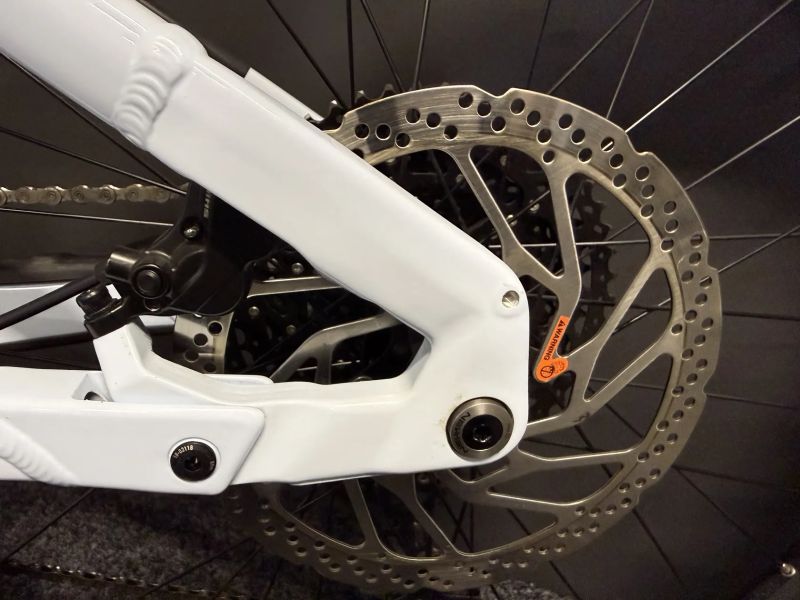 CUBE Stereo Hybrid 120 PRO 750 vel.S 2024 905km