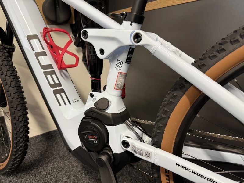 CUBE Stereo Hybrid 120 PRO 750 vel.S 2024 905km