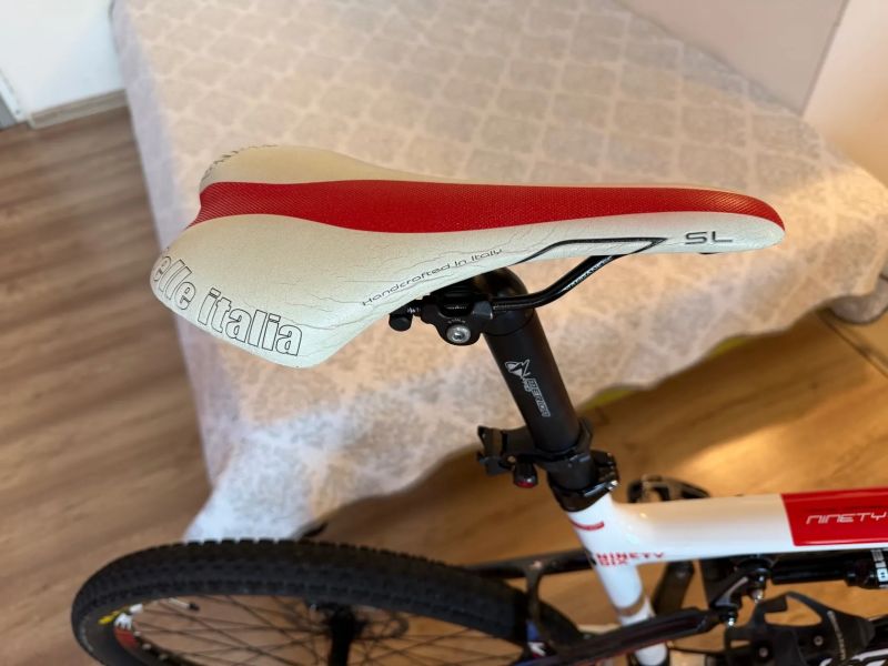 Merida 96 XT carbon ve vynikajícím stavu