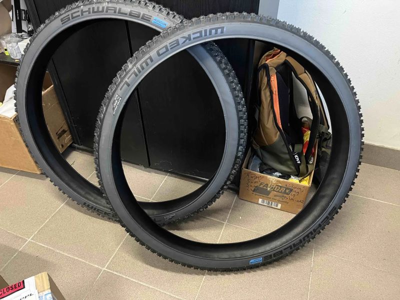 Plášť MTB Schwalbe Wicked Will Super Ground Addix Speedgrip TL-easy 29x2.4 na prodej 2x,cena za ks.