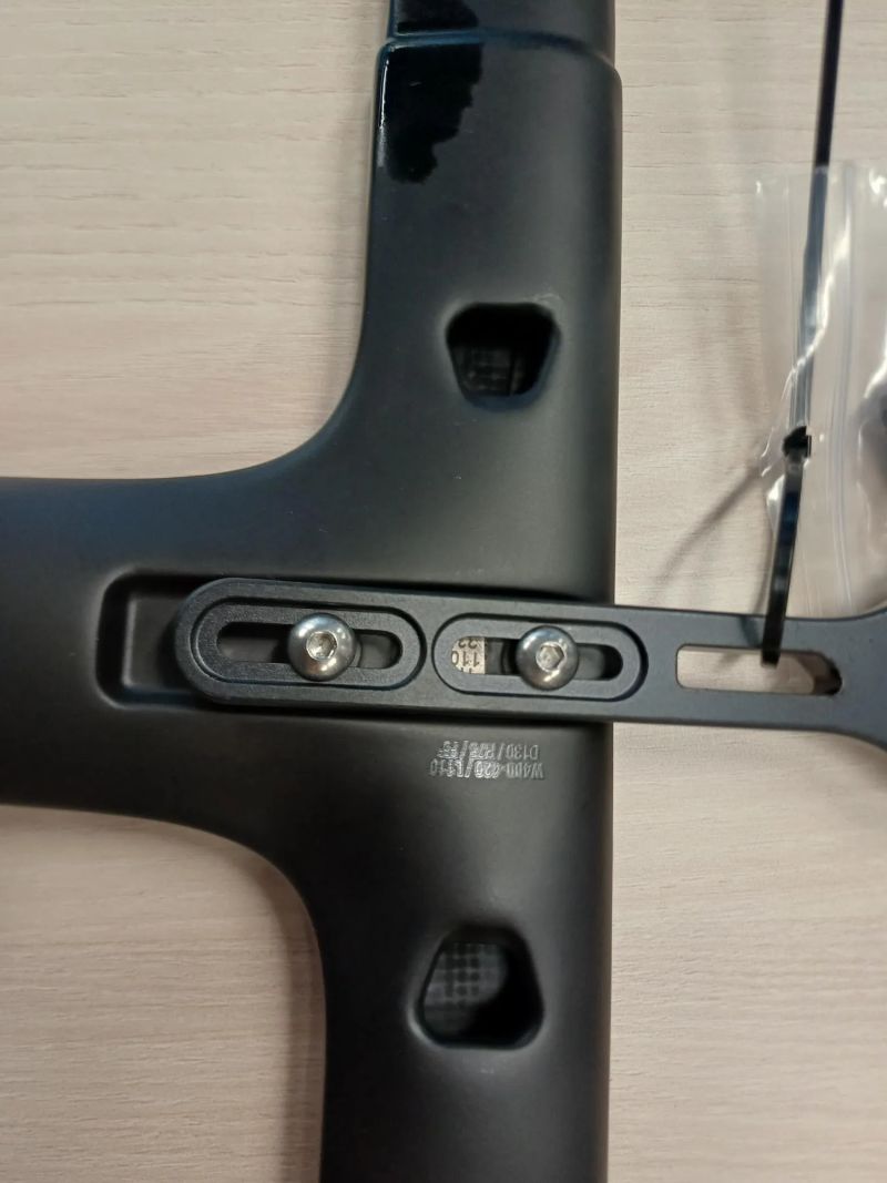 Ridley Forza Cirrus Pro – integrovaná silniční řídítka / kokpit (110 mm, 400/420 mm)