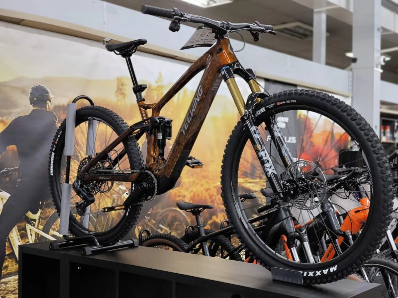 !NOVÉ! DJI Avinox - Teewing Turbo Force Pro - Fox38 Kashima, 800wh baterie, 21,5kg, vel. L