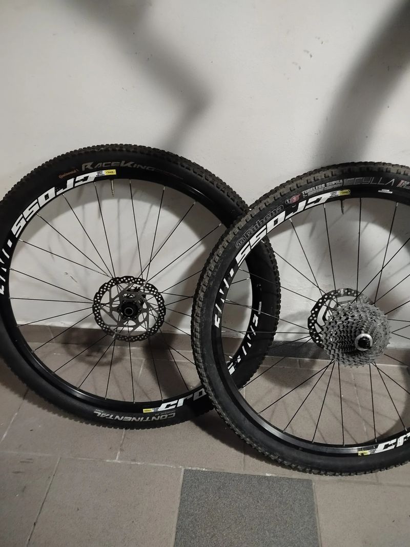 výplety Mavic Crossone 27,5" – komplet set