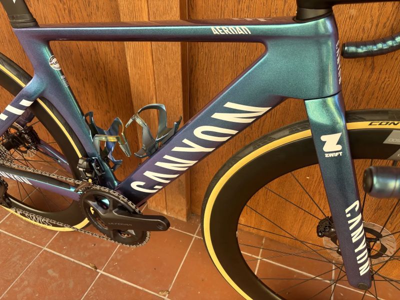 CANYON AEROAD CFR - vel. XS - ULTEGRA di2 2x12 - DT SWISS - NOVÉ