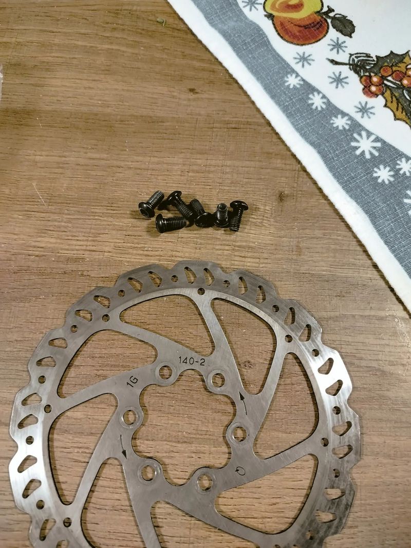 Shimano kotouč 140mm