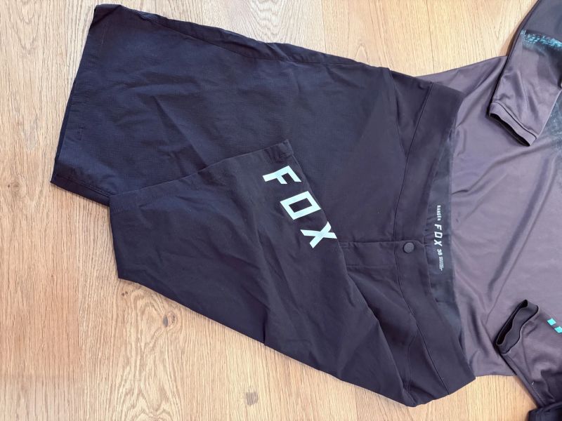 Cyklokraťasy FOX Ranger + Thor dres