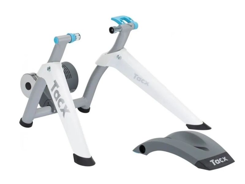 Chytrý trenažer Tacx Flow Smart + zadní kolo DT Swiss