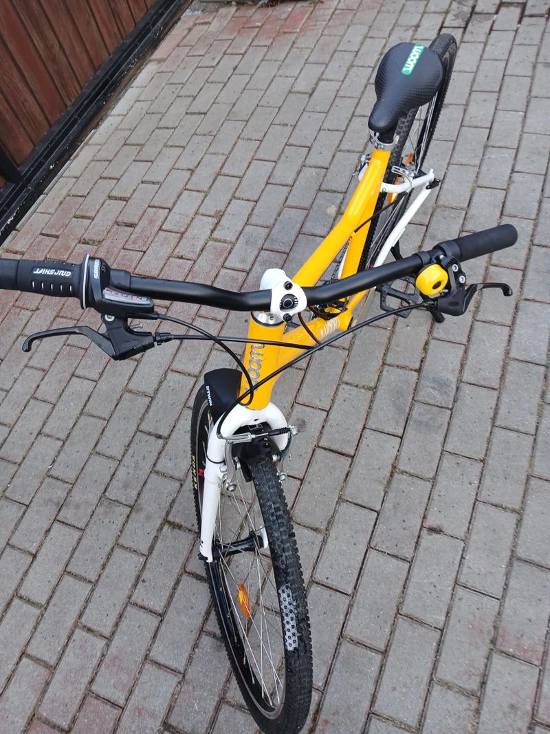 Prodám pěkné dětské kolo WOOM 6