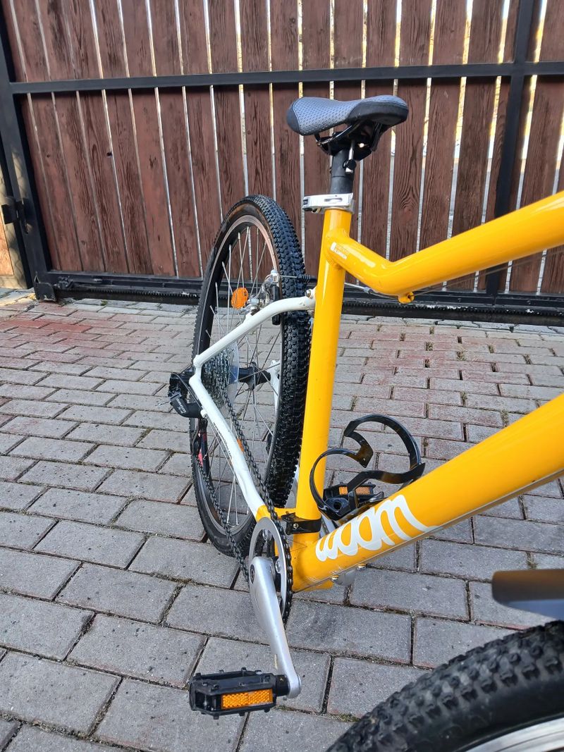 Prodám pěkné dětské kolo WOOM 6