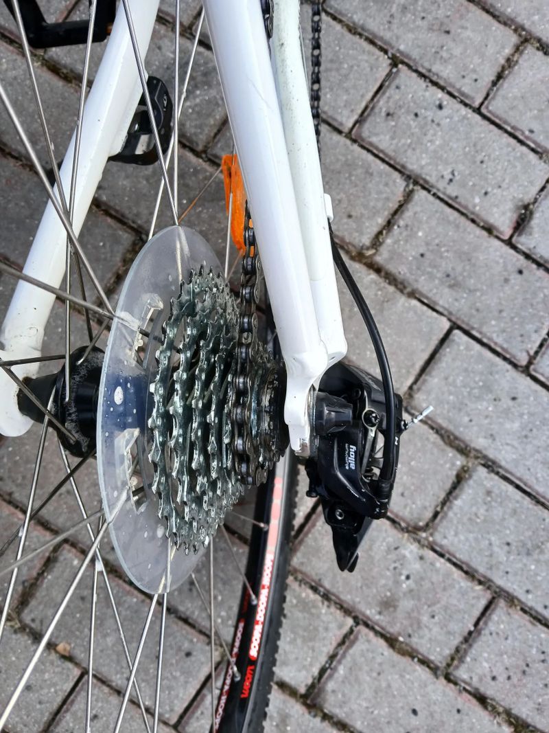 Prodám pěkné dětské kolo WOOM 6