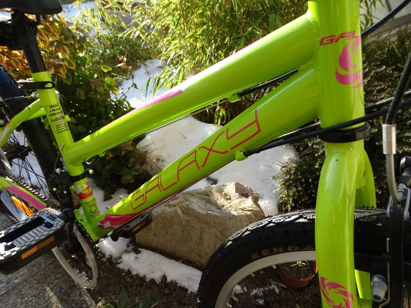 Galaxy Ruby 24" Nevyužité jako Nové