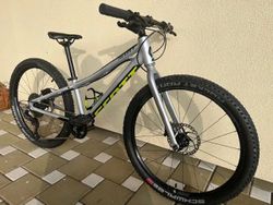 Dětské PROFI kolo Scott Scale RC 400