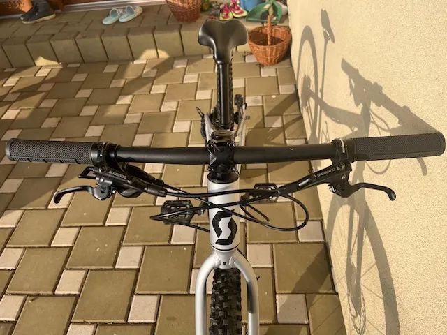 Dětské PROFI kolo Scott Scale RC 400