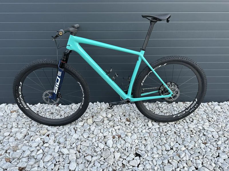 Horské kolo Specialized Epic HT, vel. XL, 7,9kg