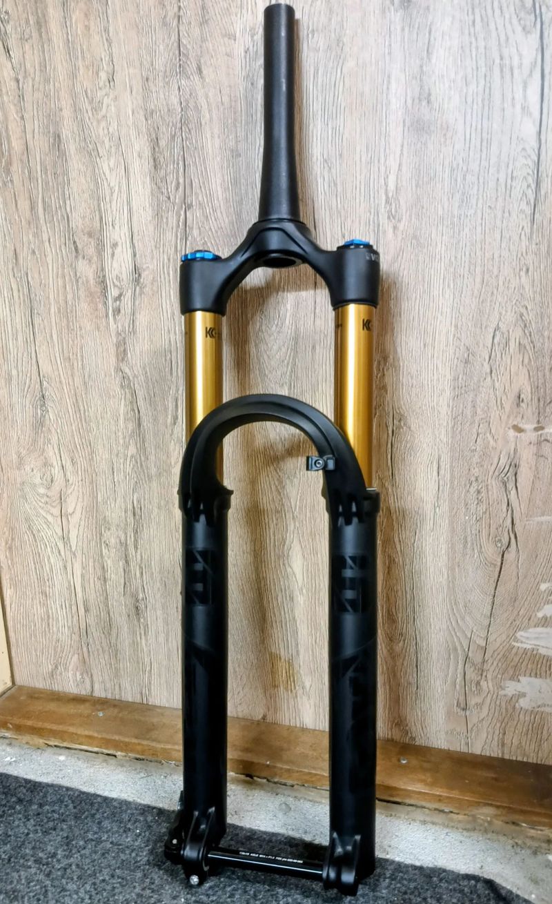 *Nová* Vidlice Fox Factory 36 Grip X 2025 150mm e-optimize