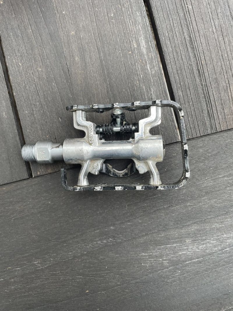 Oboustranné pedály 