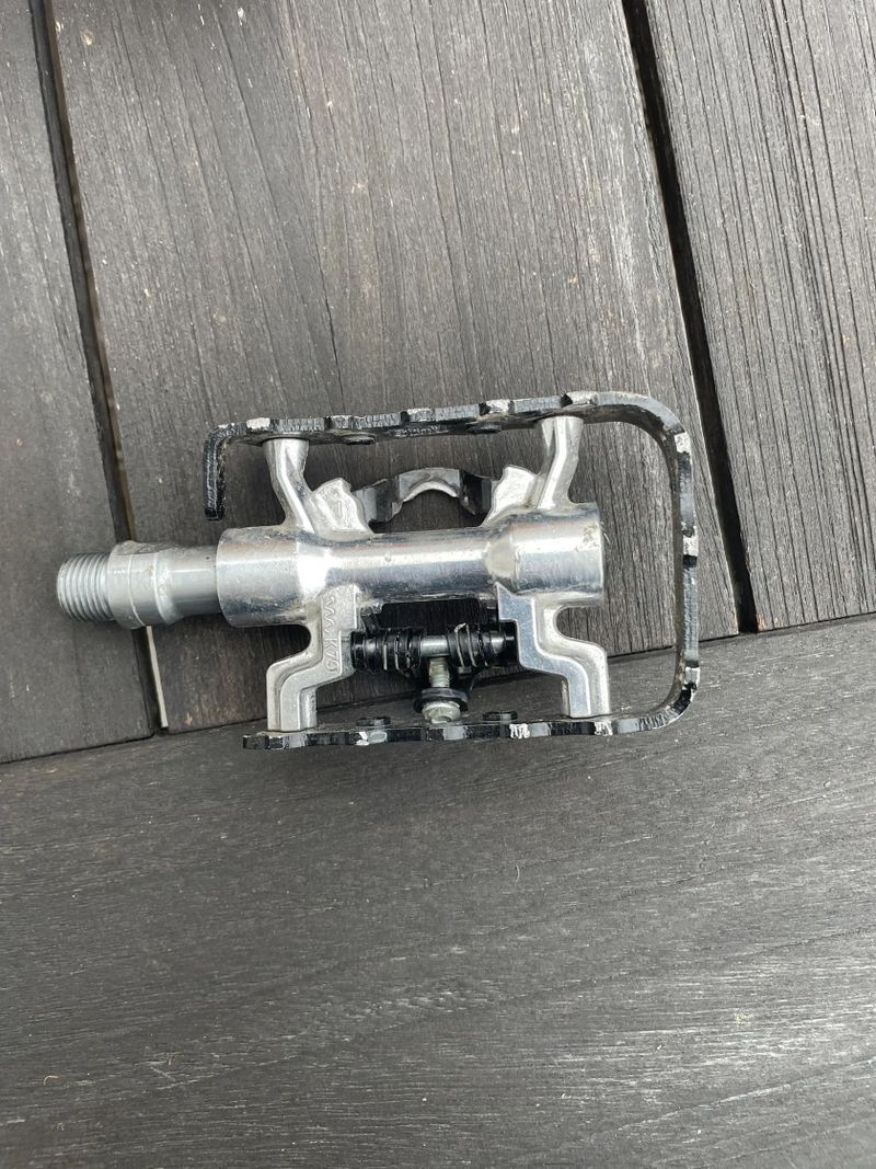 Oboustranné pedály 