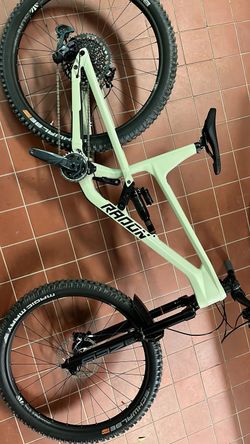 NOVÉ brzdy Magura MT5 kompletní s děstičkami, bez kotoučů