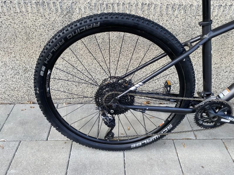 Trek Dual Sport 4 2018 rám 17.5"