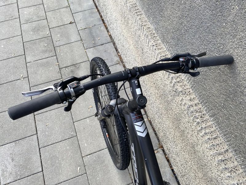 Trek Dual Sport 4 2018 rám 17.5"