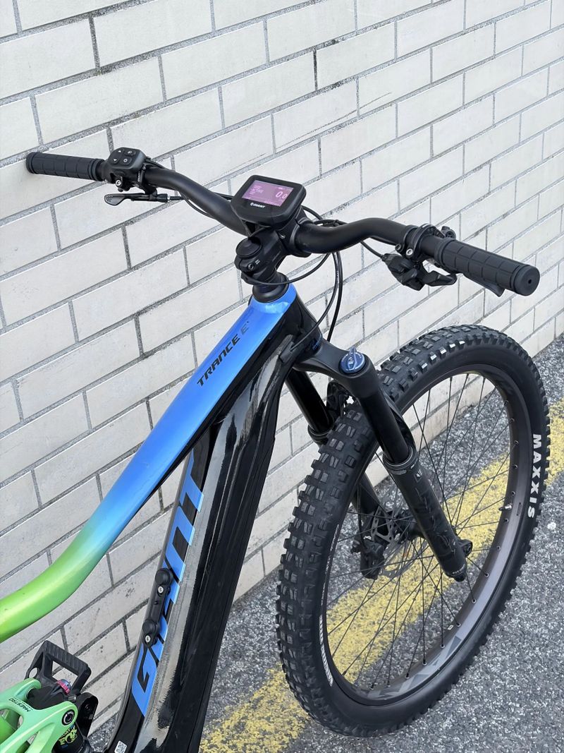 Giant Trance E+ Pro 2, 27,5+, vel. L