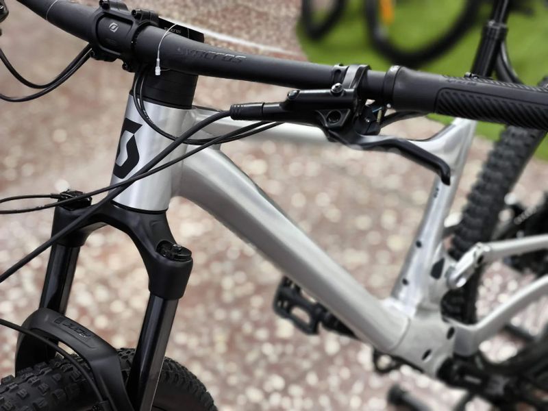 !!!NOVÝ!!! SCOTT Spark 970 silver, Rock Shox Judy 130mm, vel. L