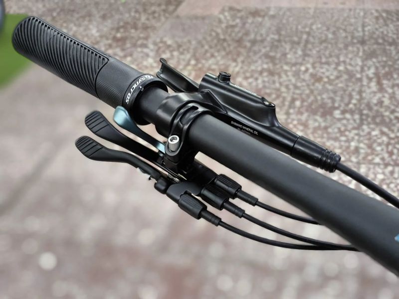 !!!NOVÝ!!! SCOTT Spark 970 silver, Rock Shox Judy 130mm, vel. L