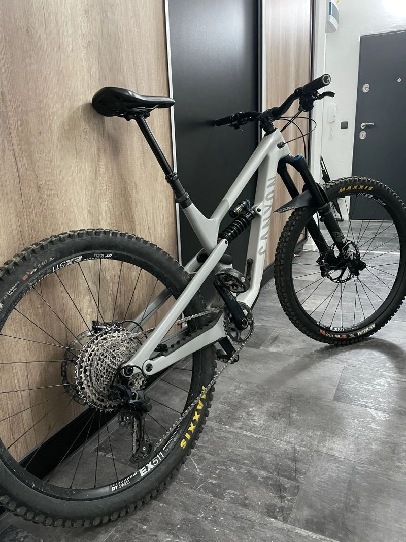 Canyon Spectral CF 8