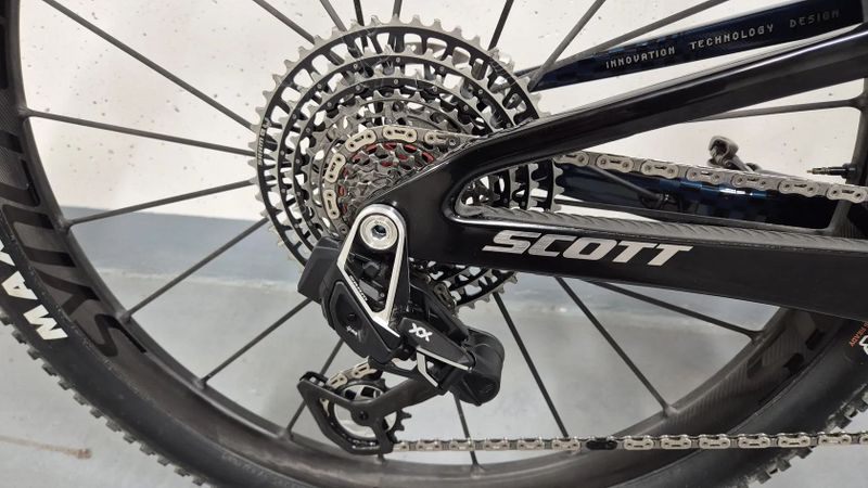 Scott Spark RC SL ( 2025 ) velikost M