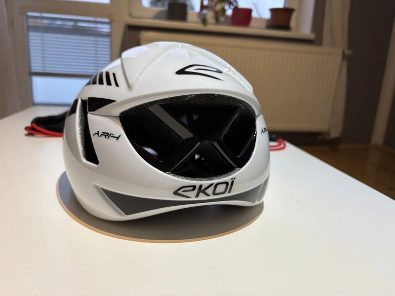 Aero helma Ekoi AR 14