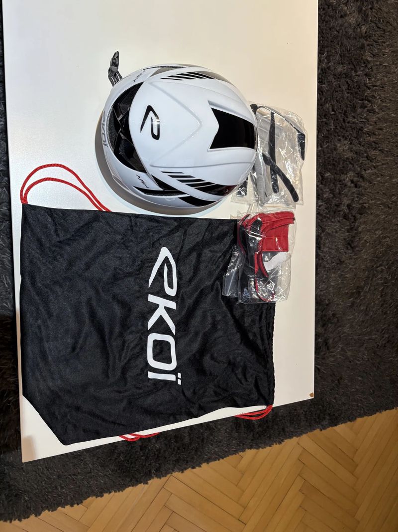 Aero helma Ekoi AR 14